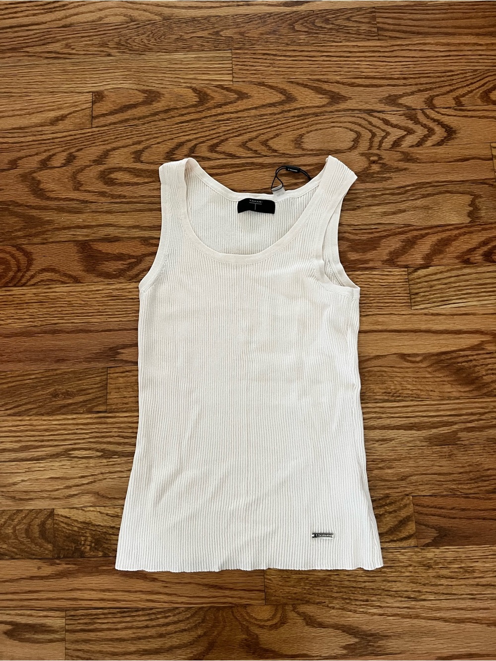 Tahari Cream Ribbed Scoop Neck Tank